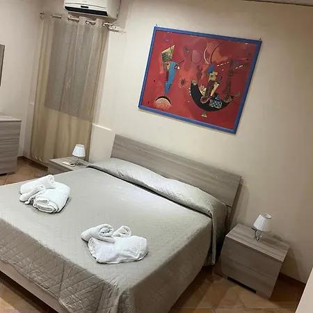 Leontini House * كاتانيا